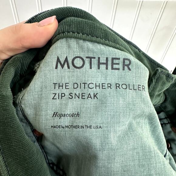 MOTHER The Ditcher Roller Zip Sneak Jeans Dark Green Corduroy Denim Flare 26 - Picture 9 of 12